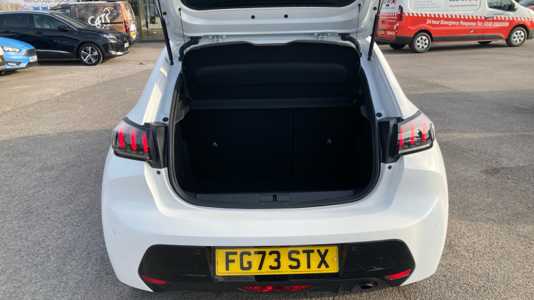 Peugeot 208 1.2 PureTech 100 Allure Premium + 5dr Petrol Hatchback